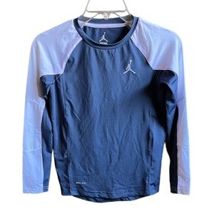 NEW Nike Boy’s Dri-Fit Long Sleeve Bicolor Top size S Blue